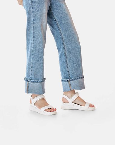  Giày Sandal Đế Thể Thao Quai Phồng 