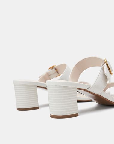  Giày Sandal Gót Vuông Quai Ngang Phối Khóa Trang Trí 