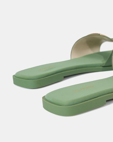  Dép mũi vuông khóa trang trí 