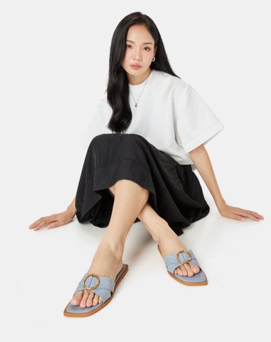  Giày Sandal Bệt Gắn Khoá Trang Trí 