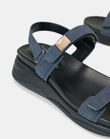  Giày Sandal Thể Thao Phối Khoá Trang Trí 