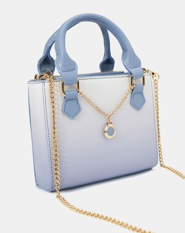  Túi form vuông dây xích trang trí 