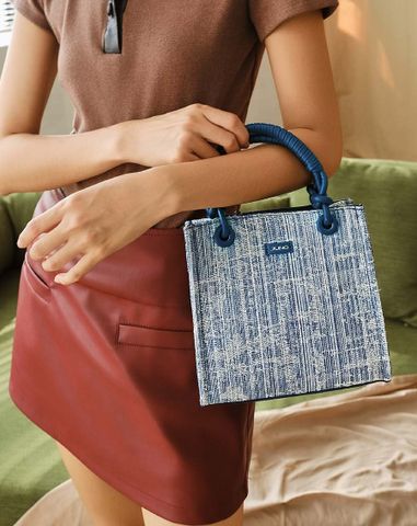  Túi Xách Nhỏ Phối Tay Cầm Xoắn 