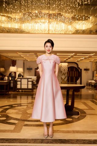 𝗕𝗹𝘂𝘀𝗵 𝗖𝗵𝗮𝗿𝗺