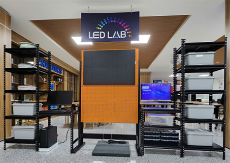  Kệ Cơ Khí Chứa Hệ Thống Thực Hành STEM LED 
