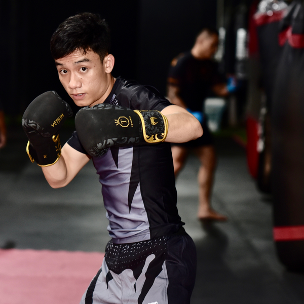  Áo Tập MMA Venum Attack Black Fight Wear 