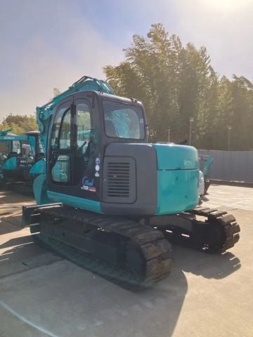 MÁY XÚC THỦY LỰC KIM CƠ KOBELCO SK70SR-1ES