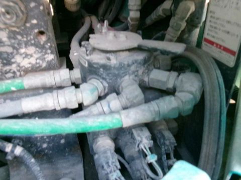 Máy xúc đào Kobelco Sk135SR-2 nhập khẩu Nhật