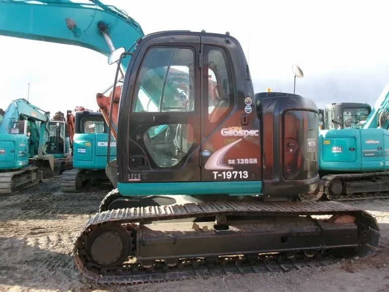 Máy Xúc Đào Kobelco Sk135SR-2 đời cũ