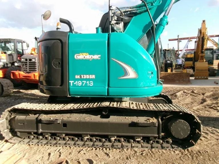 Máy Xúc Đào Kobelco Sk135SR-2 đã sử dụng