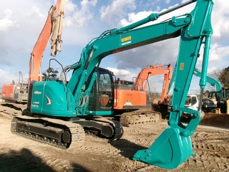 Máy Xúc Đào Sk135SR-2 đời cũ