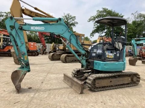 Máy Xúc Đào SK30SR-6