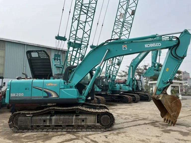 Kobelco SK200-8