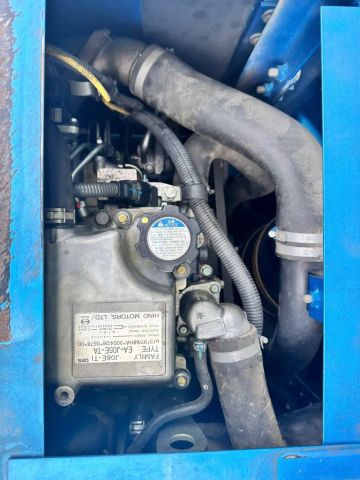 MÁY XÚC SK125W-3