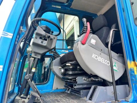 MÁY XÚC LỐP KOBELCO SK125W-3 nhập khẩu nhật bản