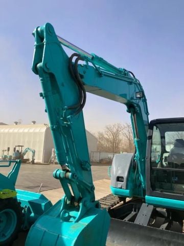 MÁY XÚC THỦY LỰC KIM CƠ KOBELCO SK70SR-1ES cũ