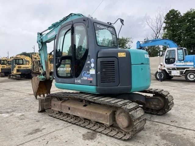 MÁY XÚC THỦY LỰC SK70SR-1ES