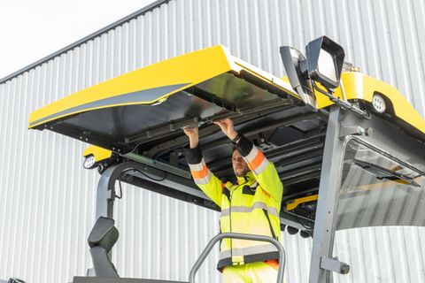 VÖGELE POWERFEEDER MT 3000-5 STANDARD