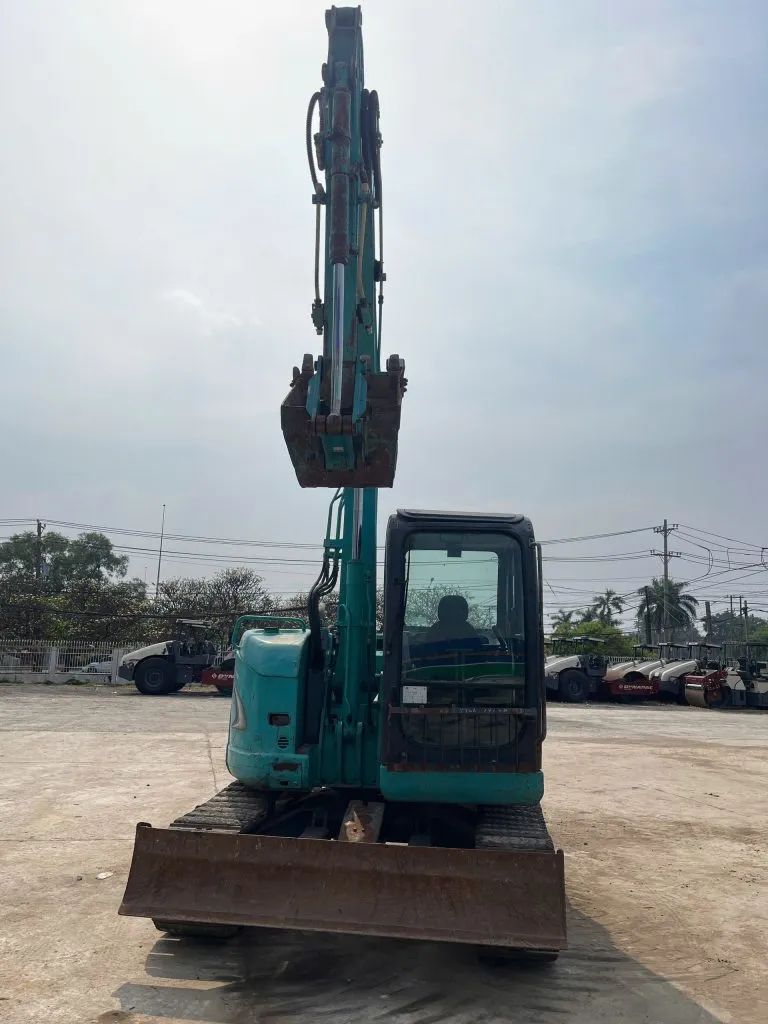 KOBELCO SK70SR-2