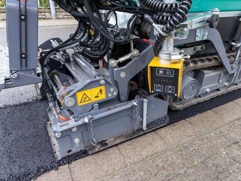 BÀN ĐẦM KÉO DÀI AB 135