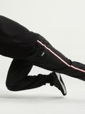 Quần Dài Ura Woven Lined Pants