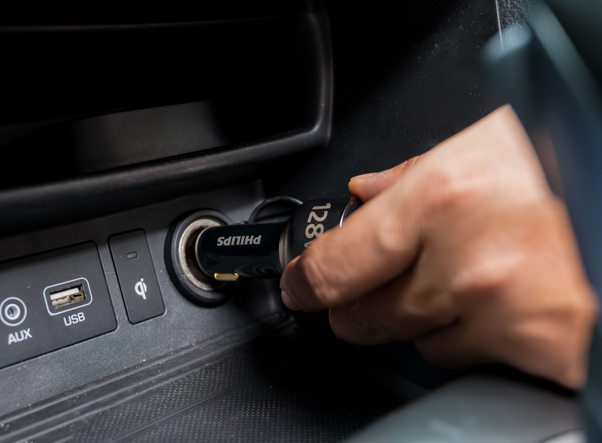  [New] Đầu sạc điện thoại nhanh dùng trên ô tô Philips DLP5529C - Hỗ trợ sạc nhanh PD65W 