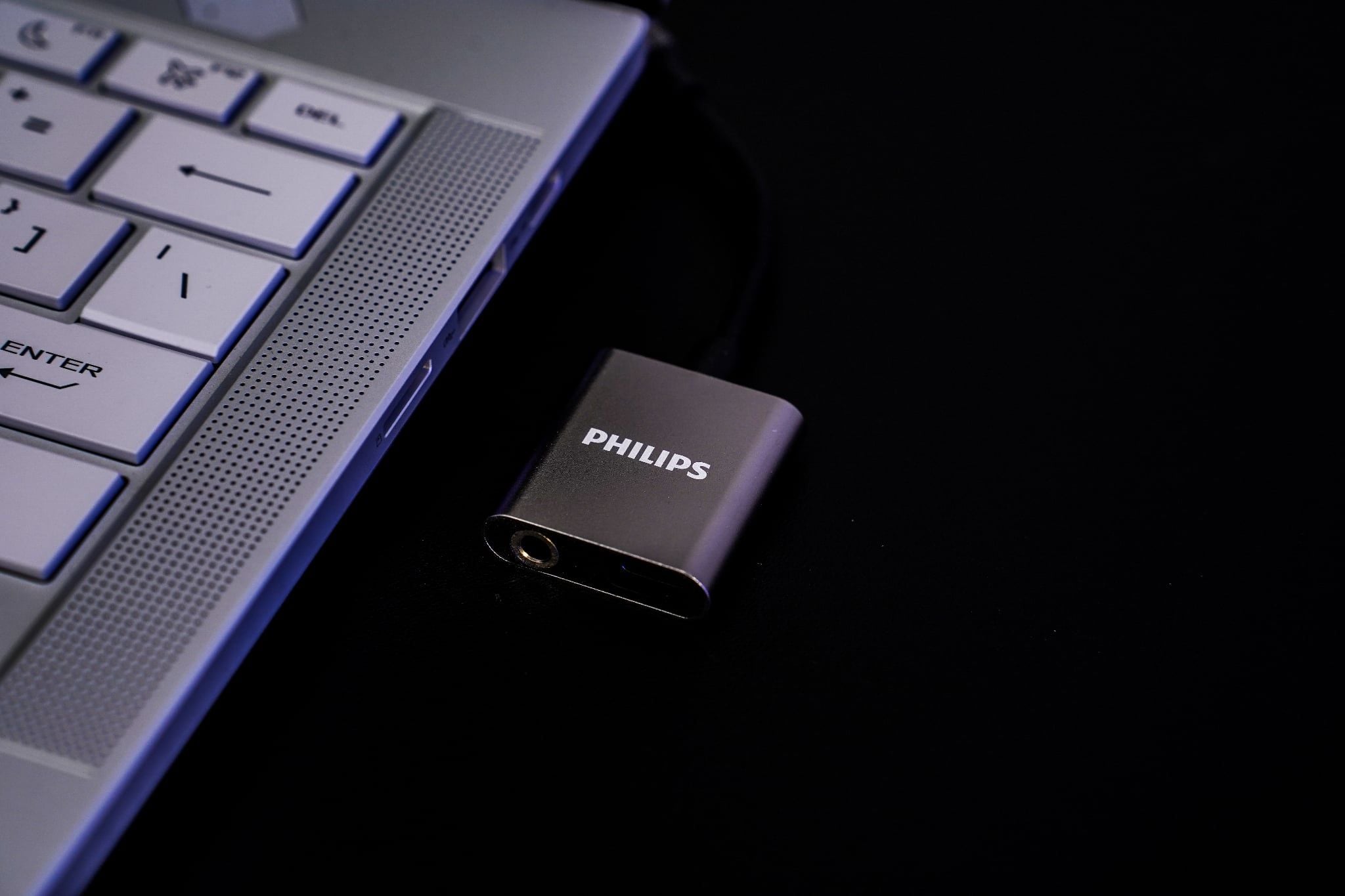  Bộ chuyển đổi Philips SWA3021 Type C sang Audio AUX 3.5mm và Type C 
