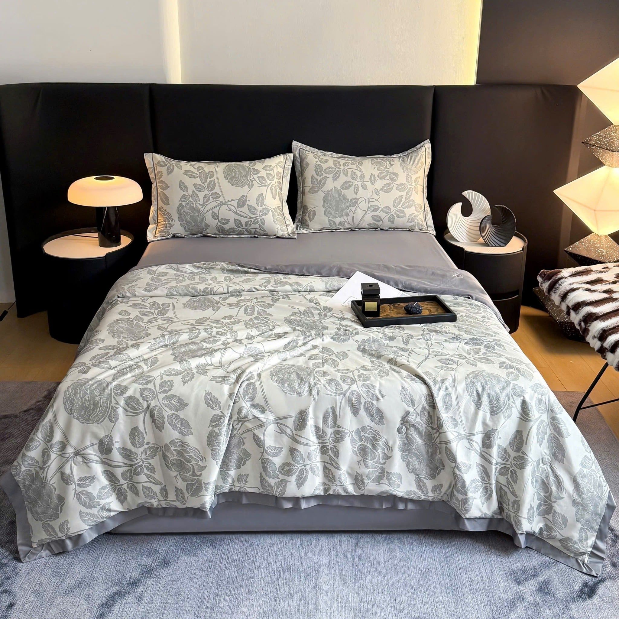  B98 - Bộ Chăn Ga Gối Lụa Thái 4 Món Hoa Lá Xám 