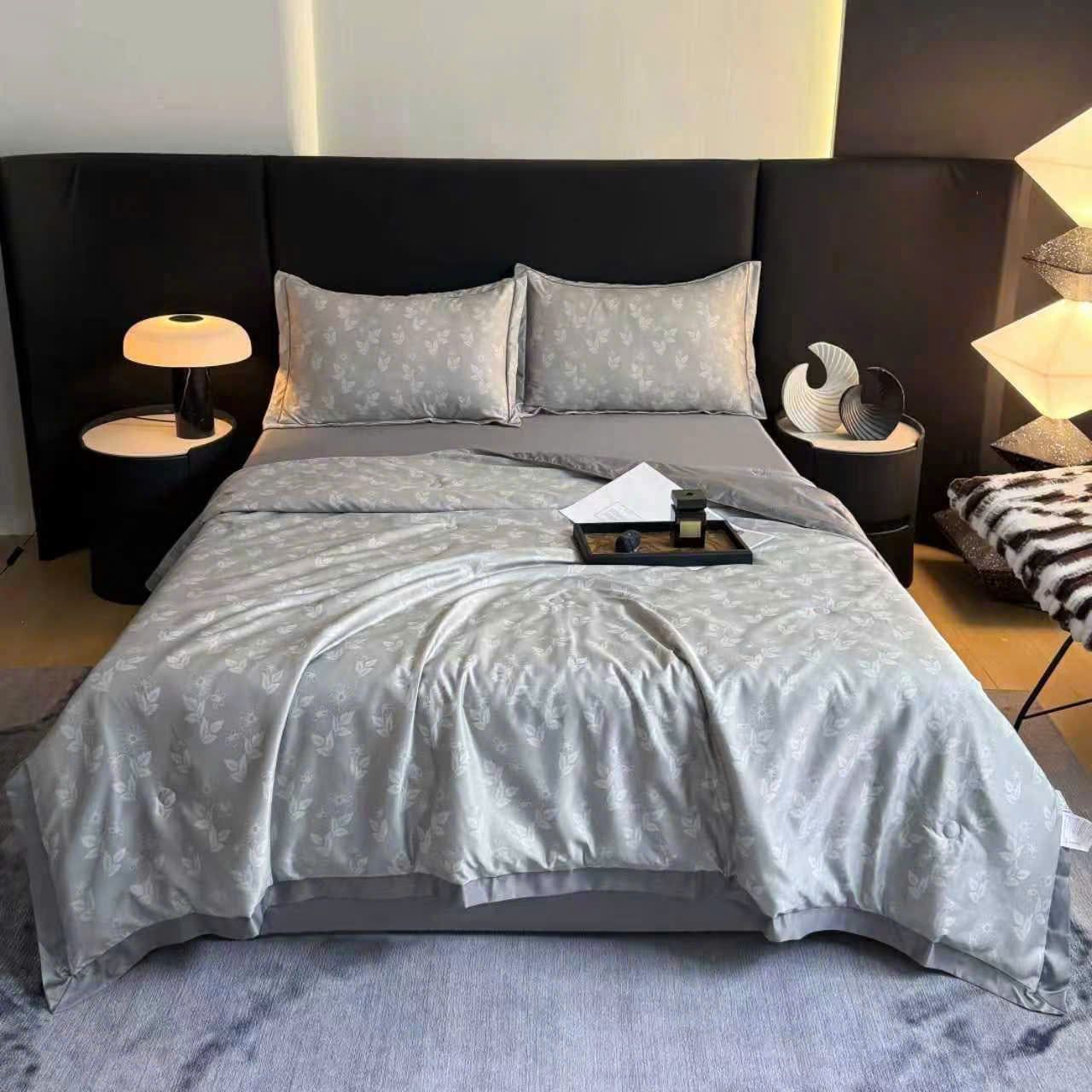  B80 - Bộ Chăn Ga Gối Lụa Thái 4 Món Hoa Nhí Xám 