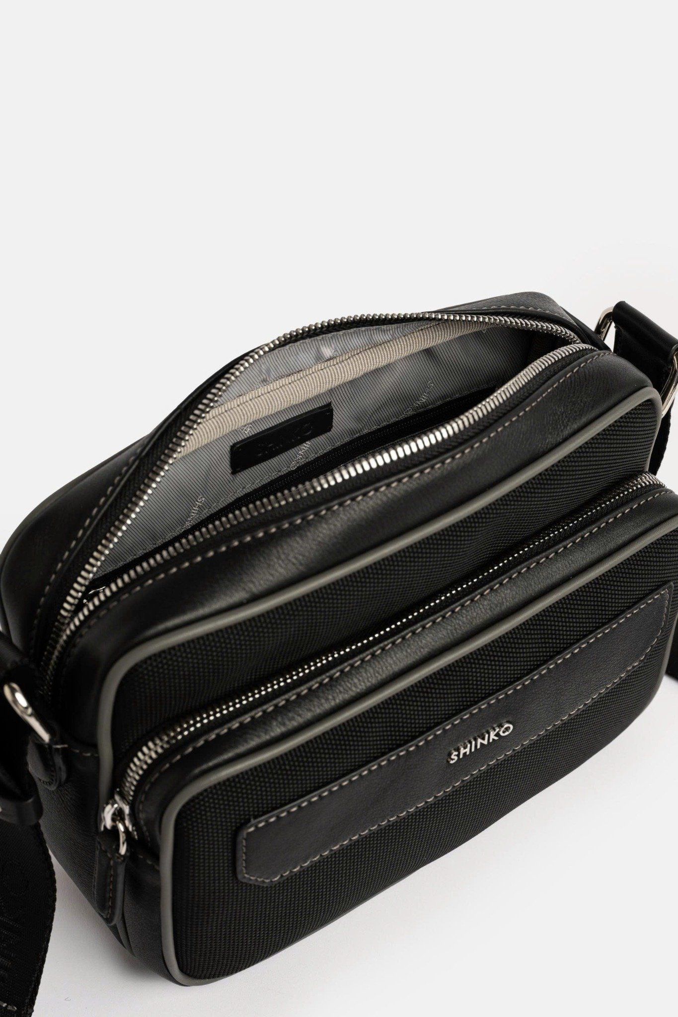  Túi đeo chéo MC040-BL 