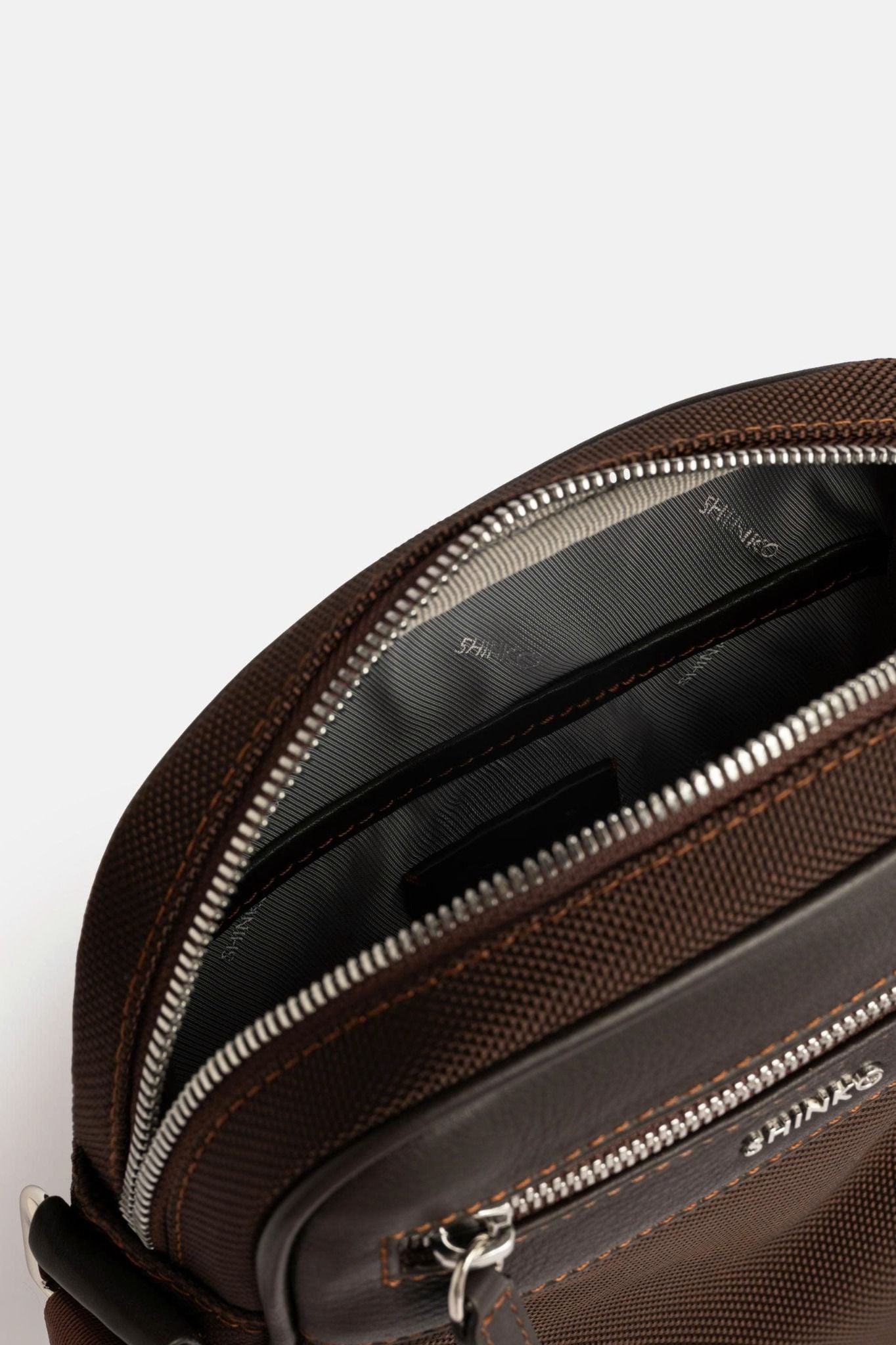  Túi đeo chéo MC041-DB 