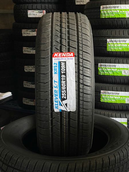 Lốp xe Kenda 255/60R19 KR52