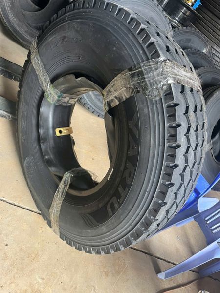 Lốp tải YARTU 1000R20 18PR gai AZ850 (Indonesia)