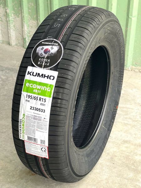 Lốp xe Kumho 195/65R15 ES31 91H