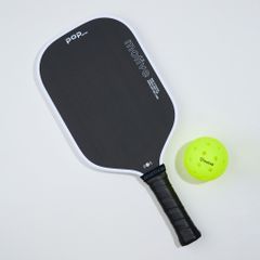 Vợt Pickleball MOTIVE POP SERIES Carbon 16mm – Lõi tổ ong PP, mặt Carbon T700, 230g - Màu Trắng