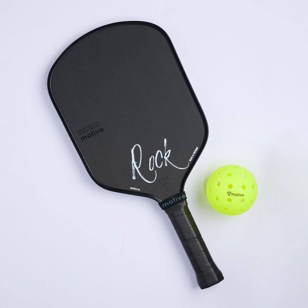 Vợt Pickleball MOTIVE ROCK PRO GEN 5 – Carbon Ép Nhiệt, Lõi Hybrid 16mm, 230g – Màu Đen