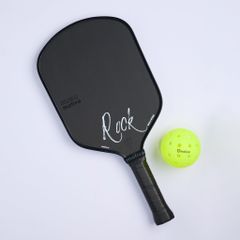 Vợt Pickleball MOTIVE ROCK PRO GEN 5 – Carbon Ép Nhiệt, Lõi Hybrid 16mm, 230g – Màu Đen