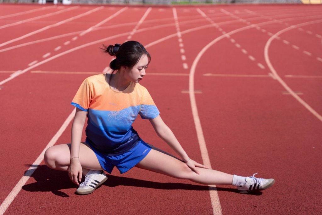 Quần Short Thể Thao Chạy Bộ Nữ MOTIVE WOMEN SHORT TRAINING (Quần có lót tam giác)