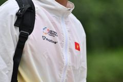 [VTRF X MOTIVE]  Áo Khoác Thể Thao Nữ