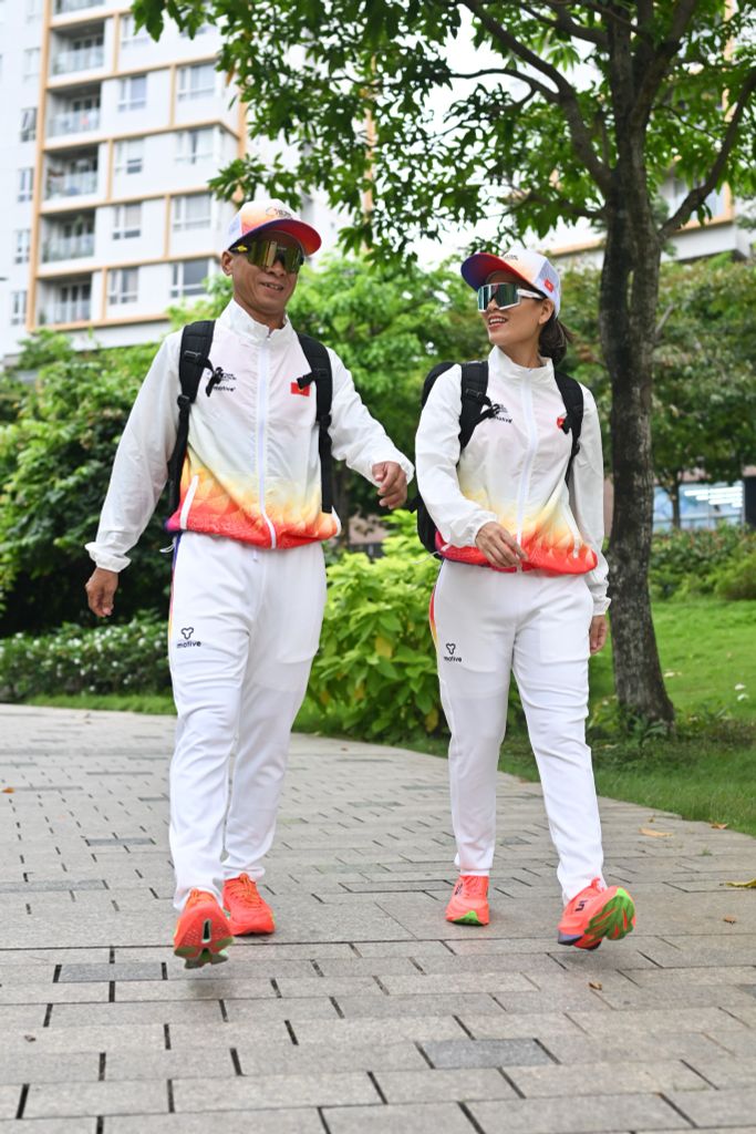 [VTRF X MOTIVE]  Áo Khoác Thể Thao Nữ