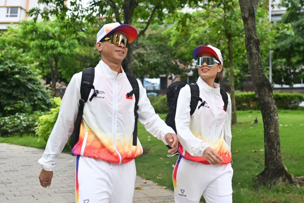 [VTRF X MOTIVE]  Áo Khoác Thể Thao Nữ