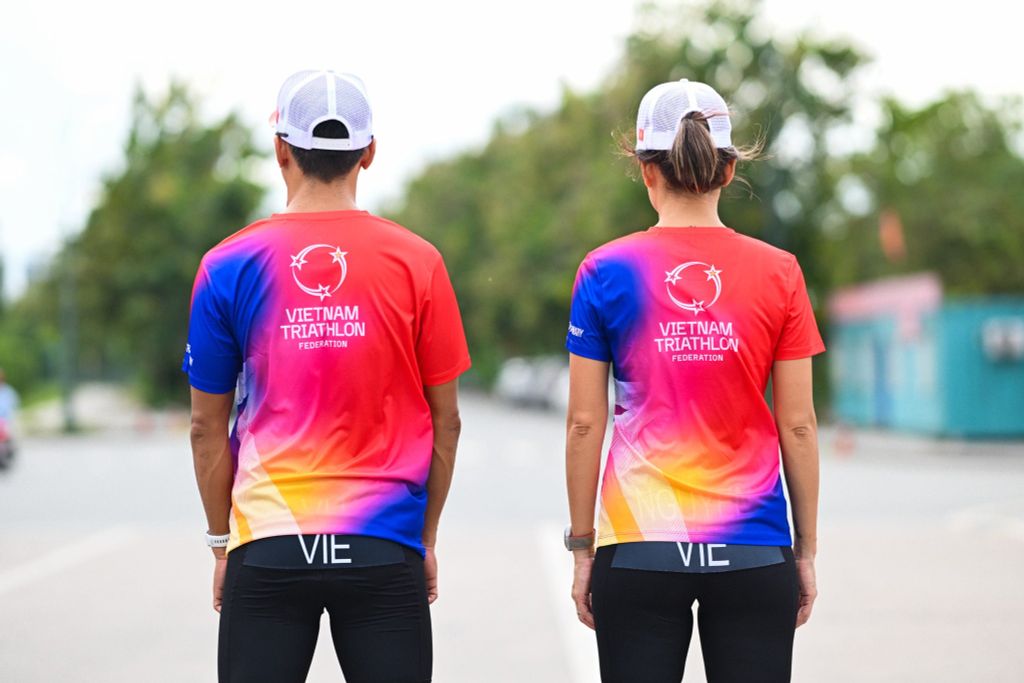 [VTRF X MOTIVE]   Áo T-shirt Nữ