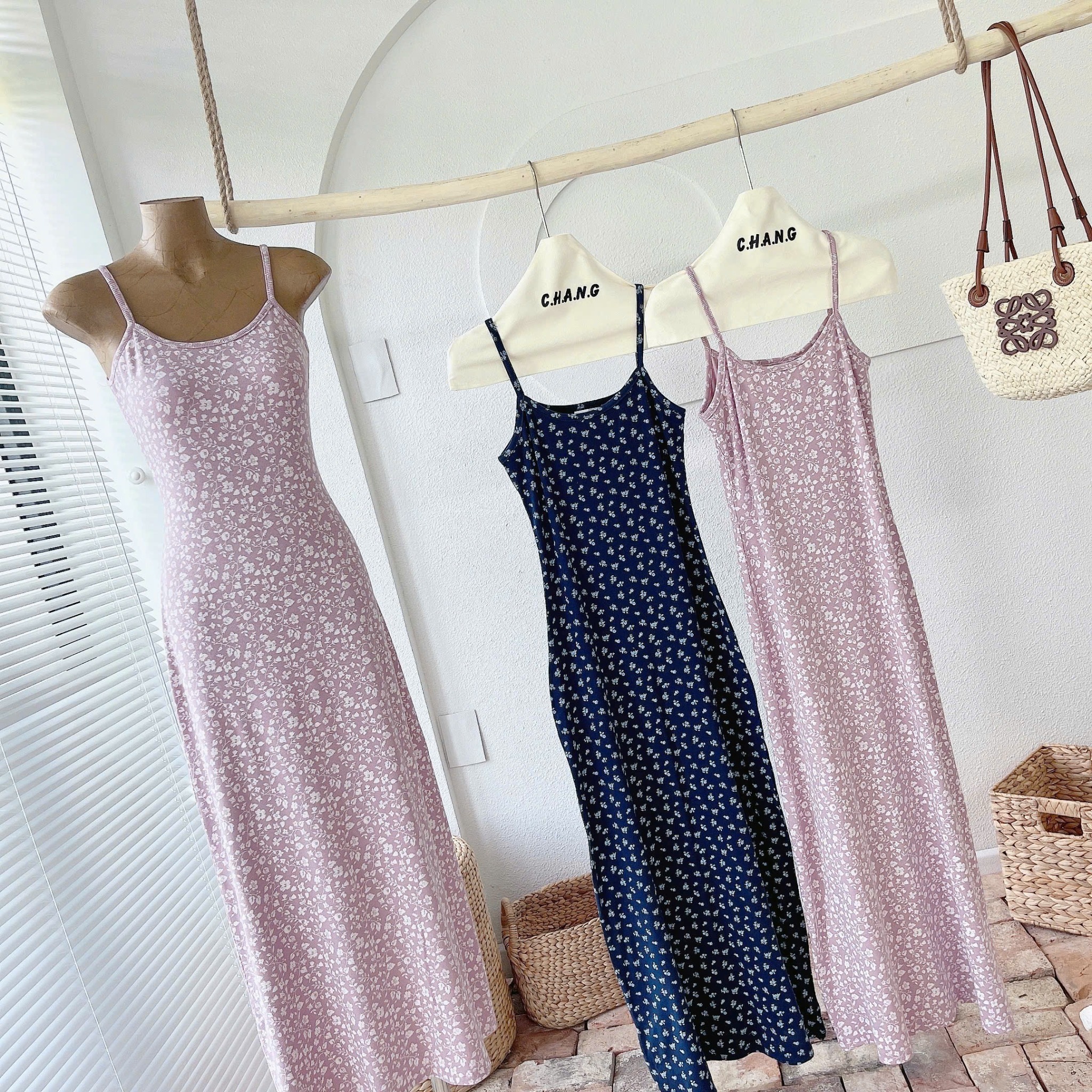  Váy 2 dây họa tiết hoa nhí dáng dài ôm body dễ thương - XANH ĐEN - T649 ( HÀNG SALE LỖ KO ĐỔI HỦY TRẢ DƯỚI MỌI HÌNH THỨC ) 