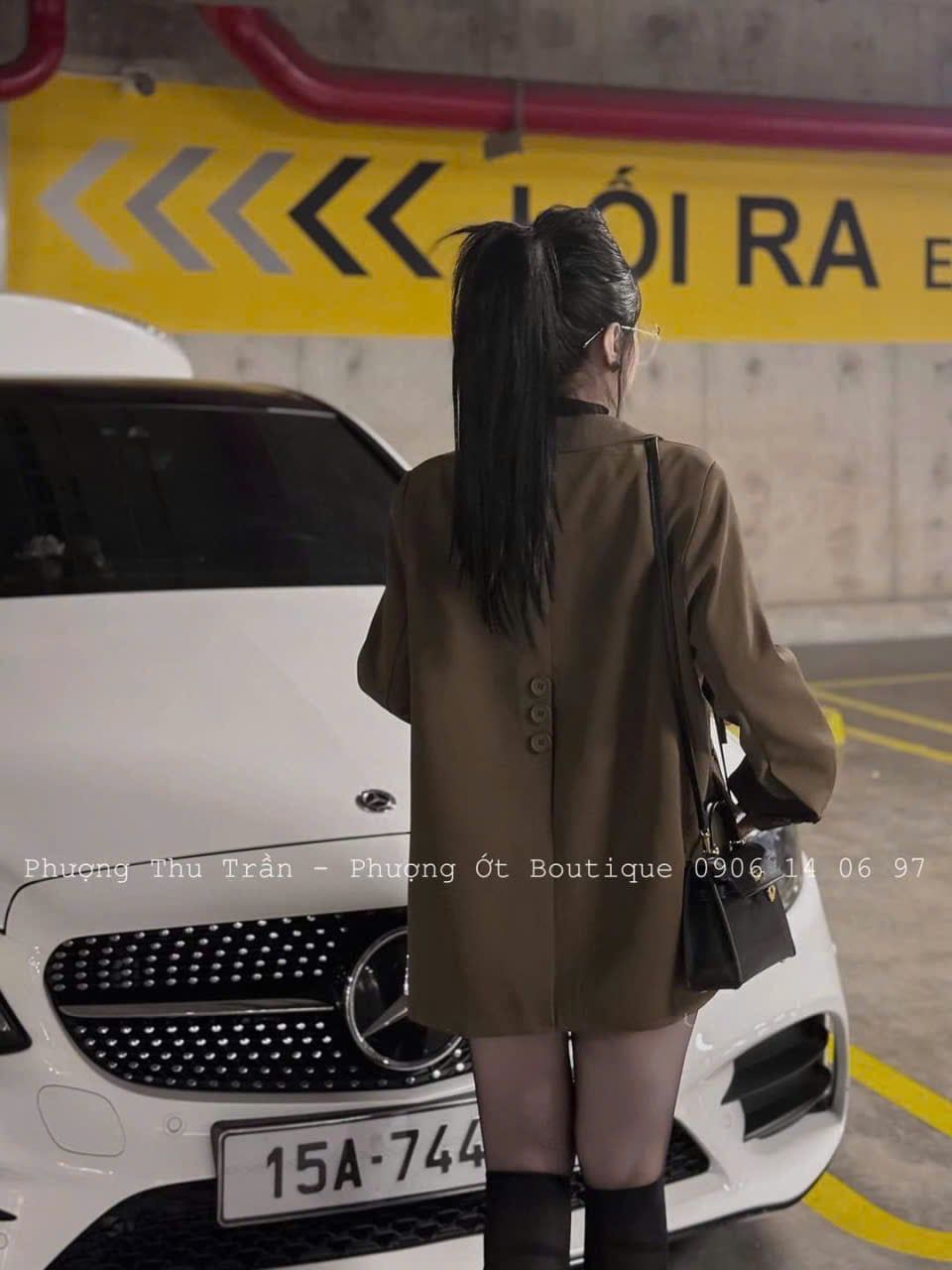  Áo vest đúp lót hai lớp lưng xẻ đính nút - NÂU - C102 ( FREESIZE <58KG ) 