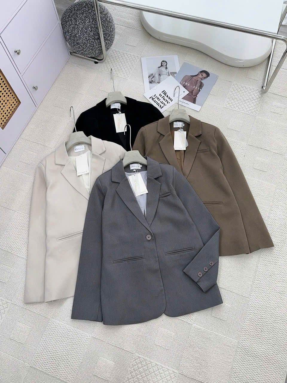  Áo vest đúp lót hai lớp lưng xẻ đính nút - XÁM - C103 ( FREESIZE <58KG ) 