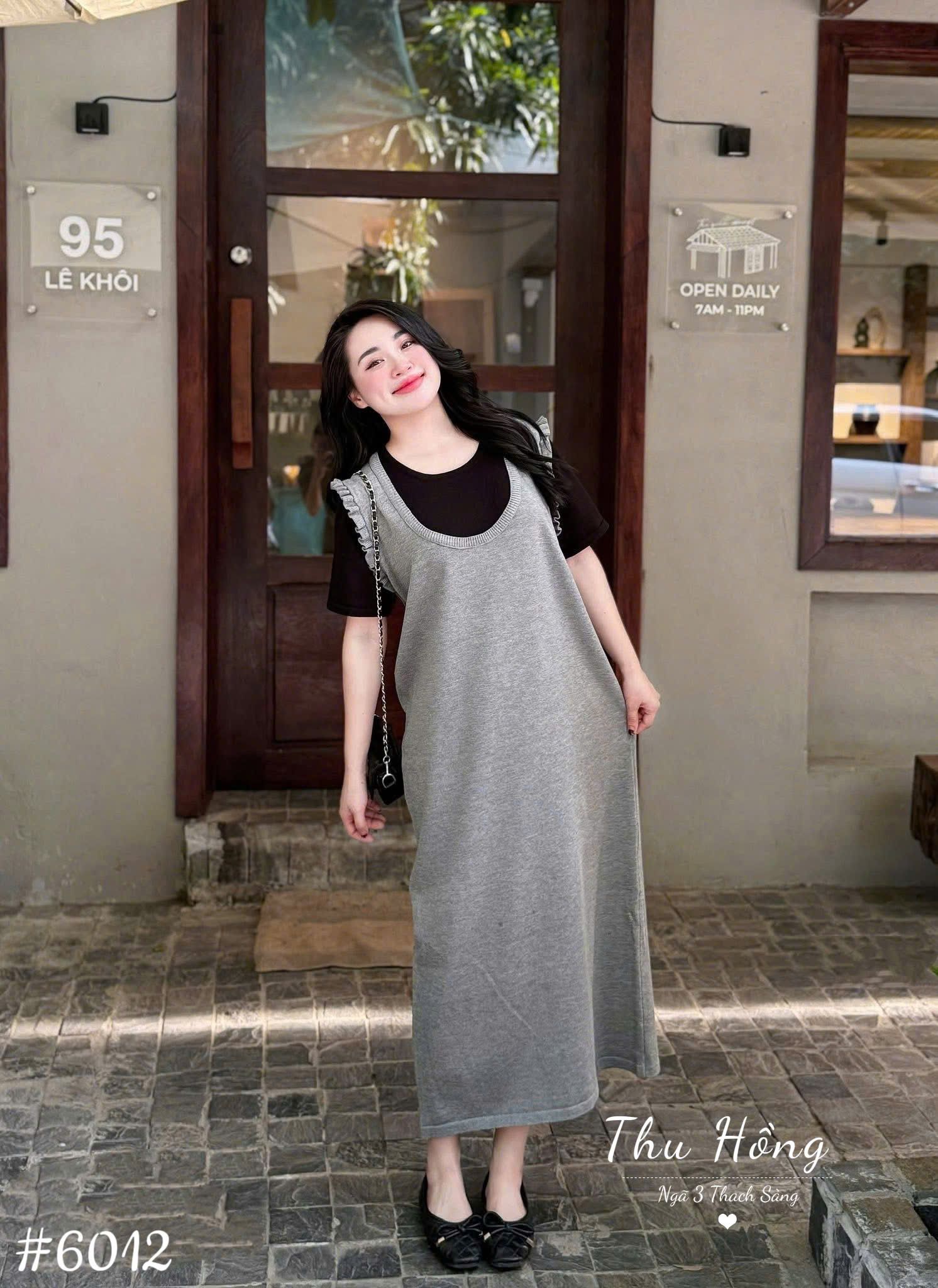  Đầm len qc dạng yếm liền thân tay phối bèo điệu đà - XÁM - C49 ( dài 128cm ) 