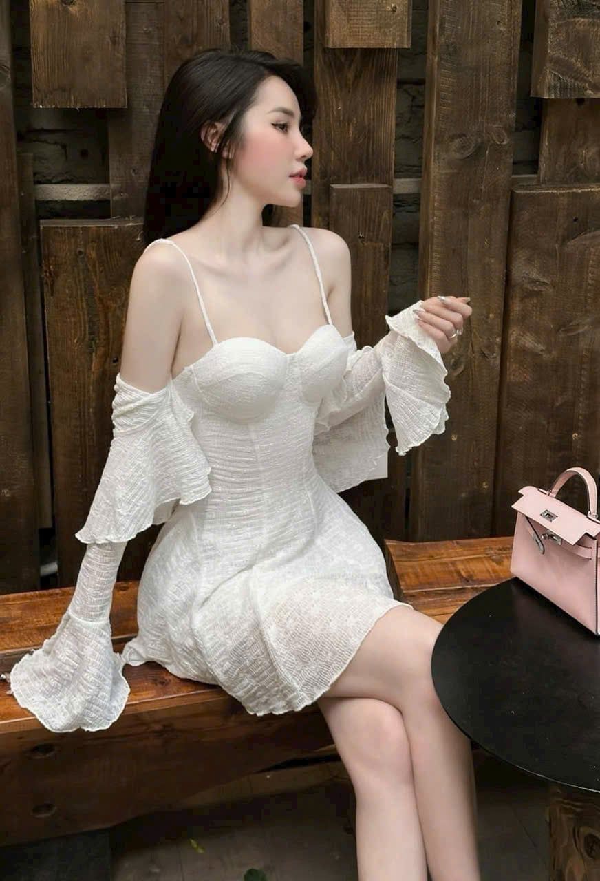  Đầm hai dây dáng xòe có mút ngực kèm khoác tay loe - TRẮNG - N2 L26 
