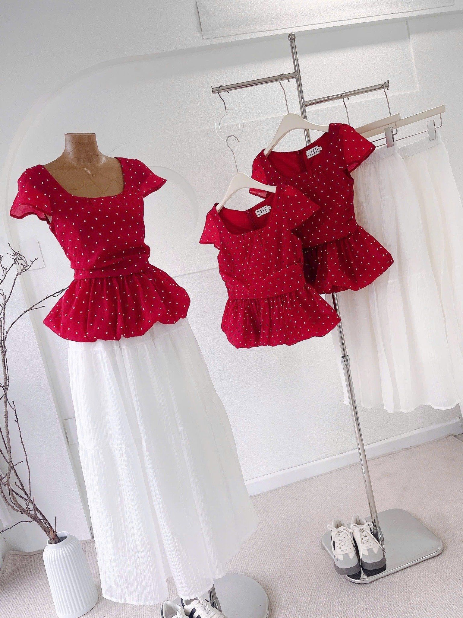  Set áo cánh tiên cổ vuông chấm bi mix chân váy dáng dài - H30 ( S<52KG, M<58KG ) ( ÁO 58CM , CV 93CM ) 