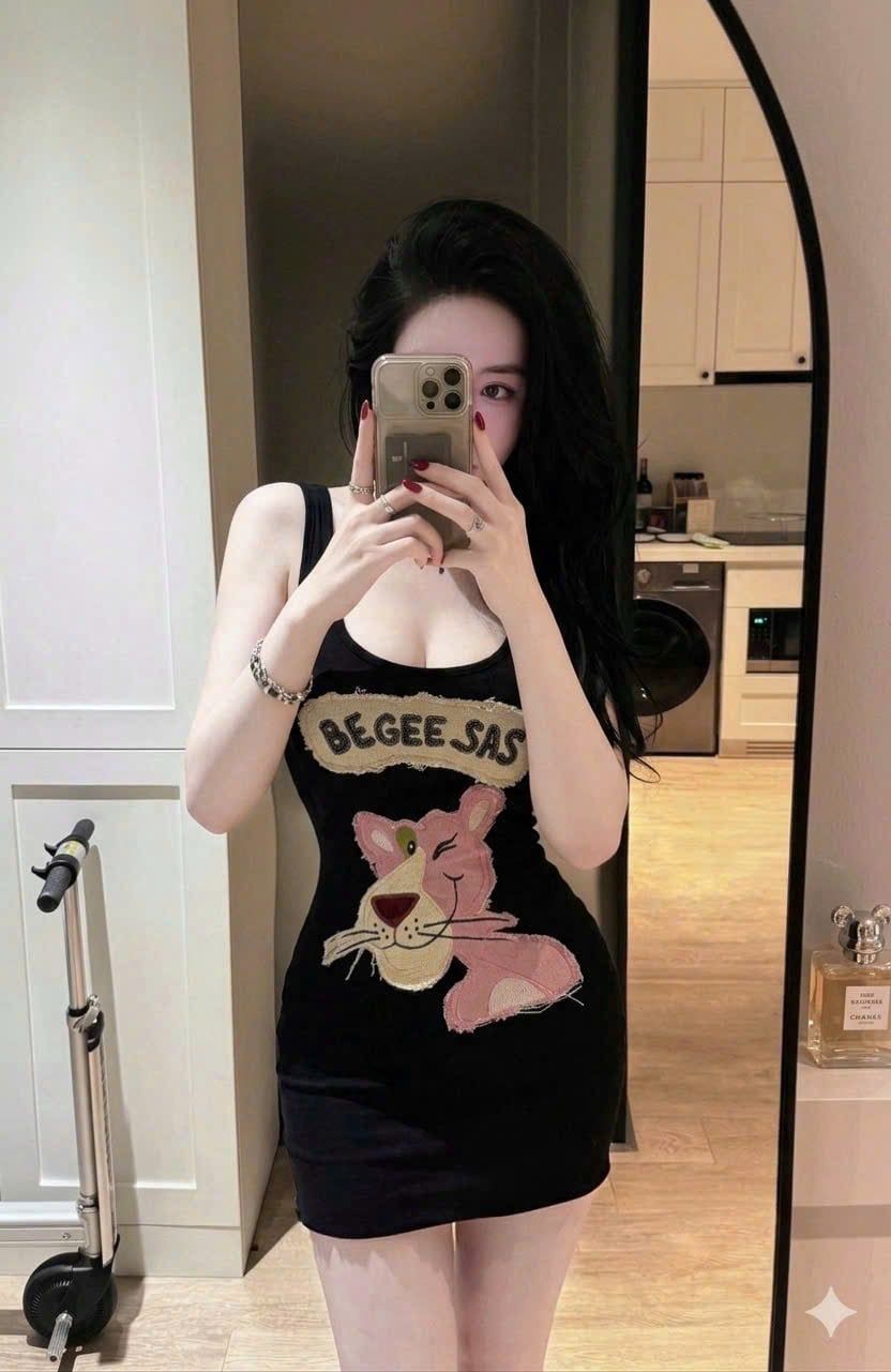  Váy ba lỗ in hình báo hồng siêu tôn dáng - ĐEN - K277 