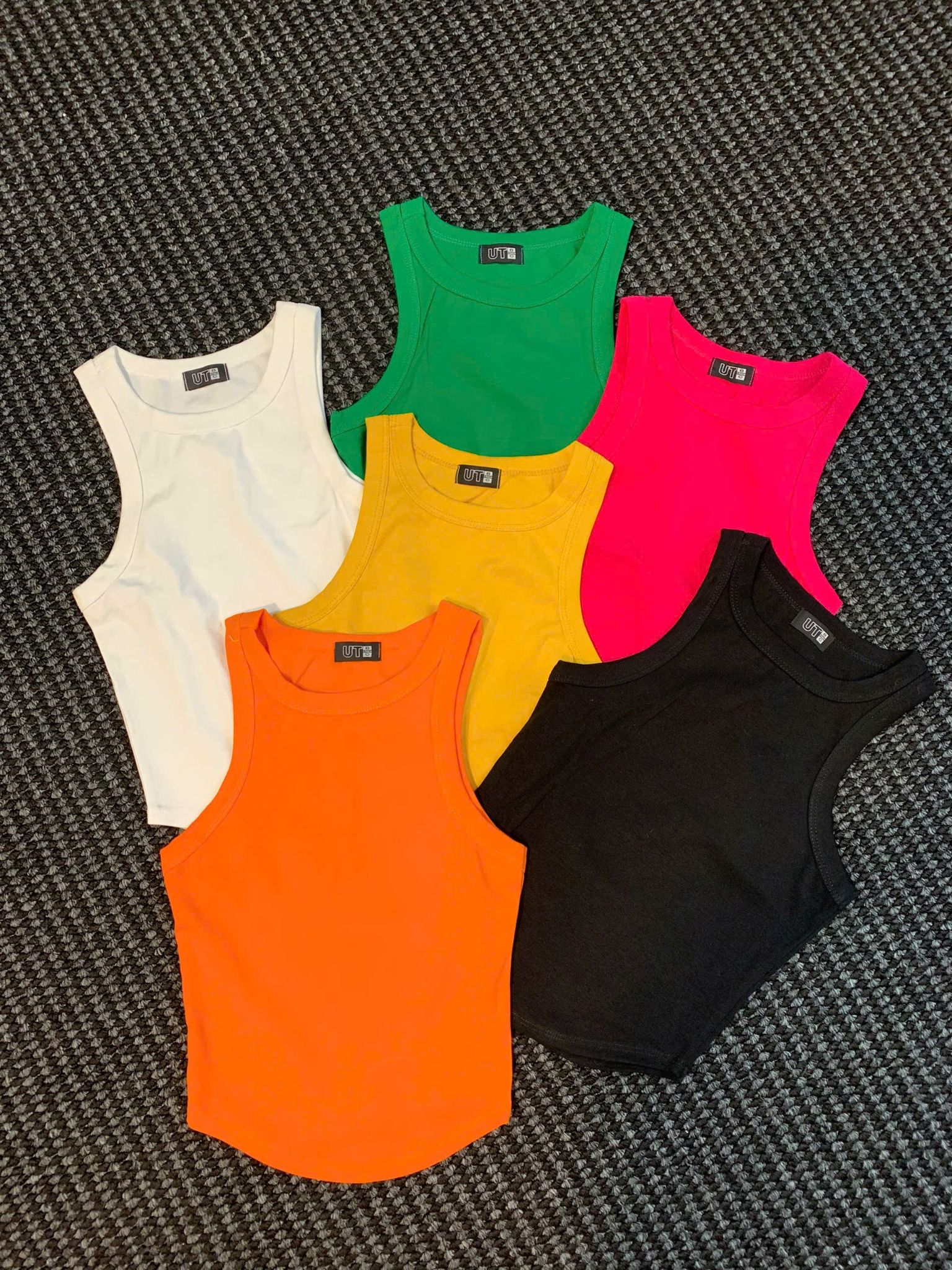  Áo ba lỗ sát nách dáng vừa - ĐEN - A23 